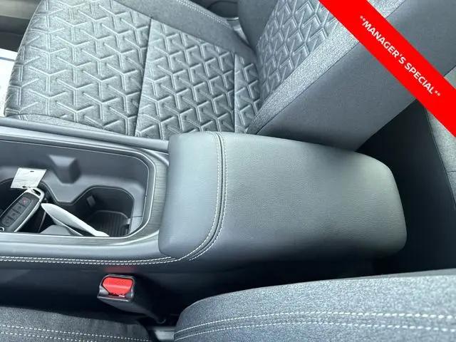 2025 Nissan Kicks SV Intelligent AWD