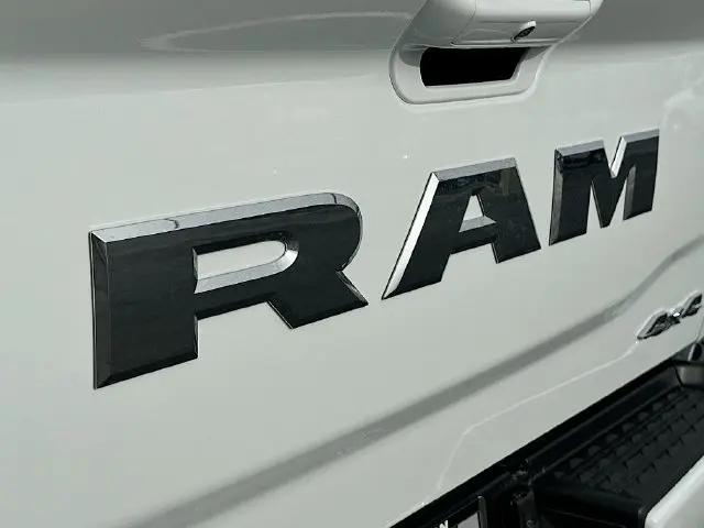 2026 Ram 2500 Laramie Crew Cab 4x4 8 Box