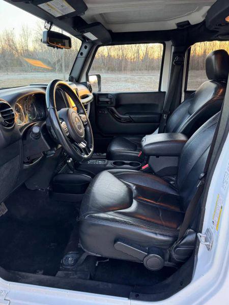 2014 Jeep Wrangler Unlimited Altitude