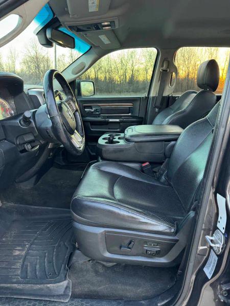 2017 Ram 2500 Laramie Crew Cab 4x4 6'4" Box