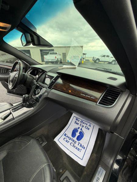 2018 Ford Taurus Limited