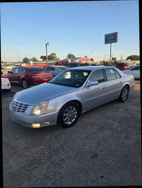 2011 Cadillac DTS Premium Collection