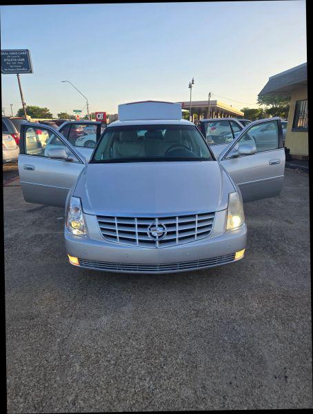 2011 Cadillac DTS Premium Collection