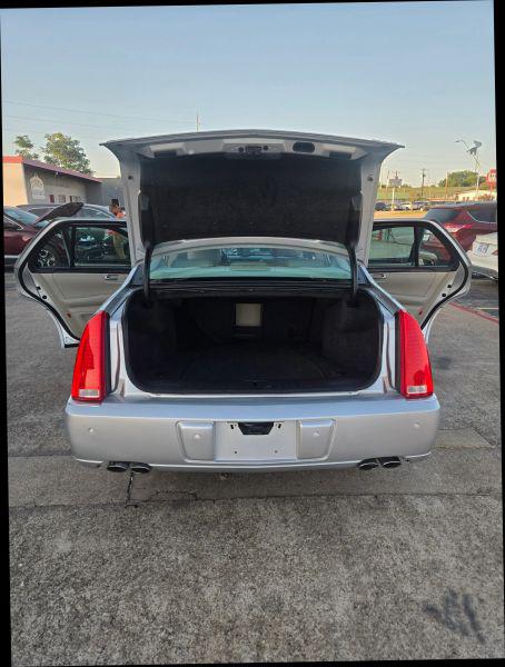 2011 Cadillac DTS Premium Collection