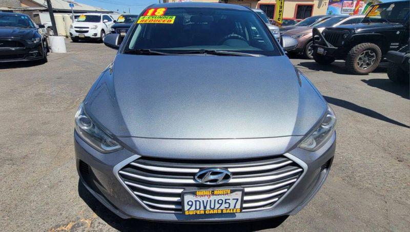 2018 Hyundai Elantra SE