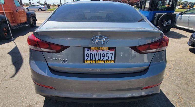 2018 Hyundai Elantra SE