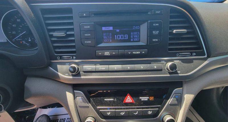 2018 Hyundai Elantra SE