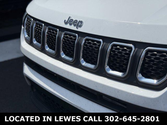 2023 Jeep Compass Latitude Lux FWD