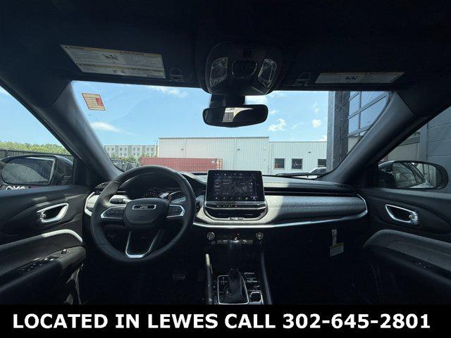 2023 Jeep Compass Latitude Lux FWD