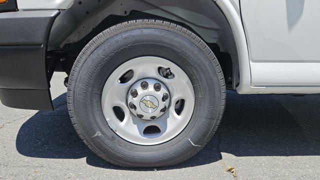 2025 Chevrolet Express Cargo Van RWD 2500 Extended Wheelbase WT