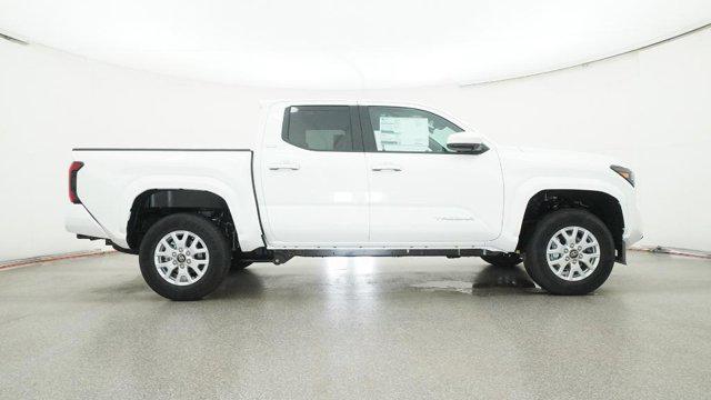 2025 Toyota Tacoma SR5 4WD