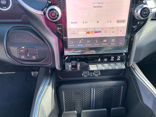 2026 Ram 3500 Big Horn Crew Cab 4x4 6'4" Box