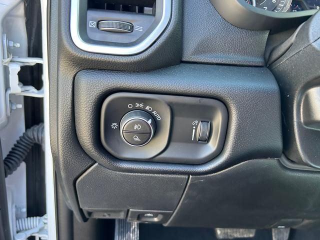 2026 Ram 3500 Big Horn Crew Cab 4x4 6'4" Box