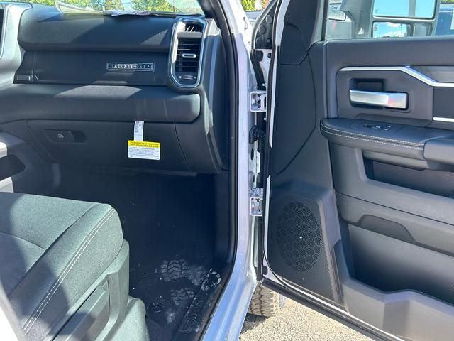2026 Ram 3500 Big Horn Crew Cab 4x4 6'4" Box