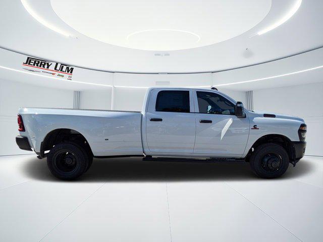 2026 RAM Ram 3500 RAM 3500 TRADESMAN CREW CAB 4X4 8 BOX