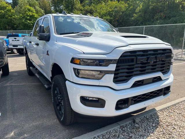 2026 RAM Ram 2500 RAM 2500 BLACK EXPRESS CREW CAB 4X4 64 BOX 2026 RAM Ram 2500 RAM 2500 BLACK EXPRESS CREW CAB 4X4 64 BOX