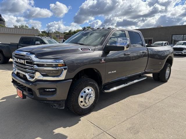 2026 RAM Ram 3500 RAM 3500 LARAMIE CREW CAB 4X4 8 BOX