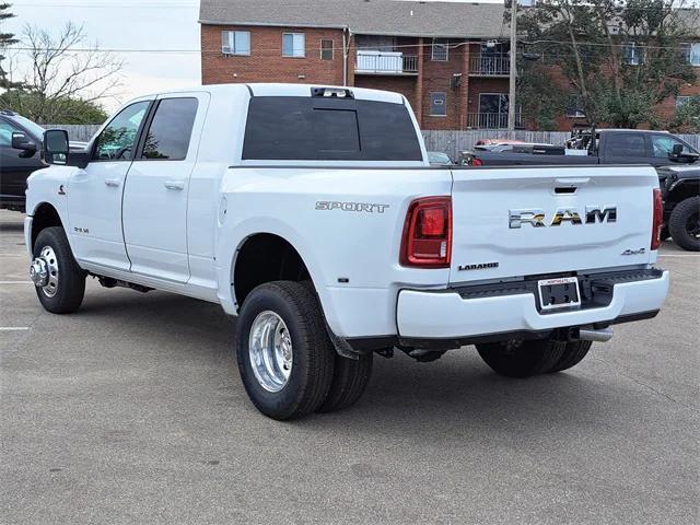 2026 RAM Ram 3500 RAM 3500 LARAMIE MEGA CAB 4X4 64 BOX