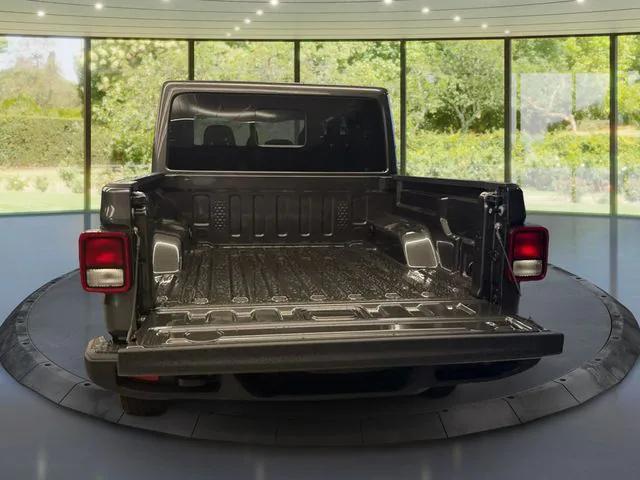 2025 Jeep Gladiator GLADIATOR SPORT S 4X4