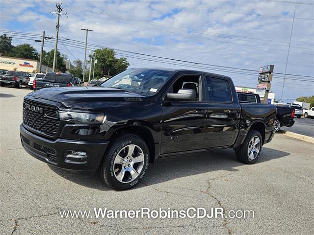 2026 RAM Ram 1500 RAM 1500 EXPRESS CREW CAB 4X2 57 BOX