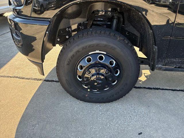 2026 RAM Ram 3500 RAM 3500 LARAMIE CREW CAB 4X4 8 BOX