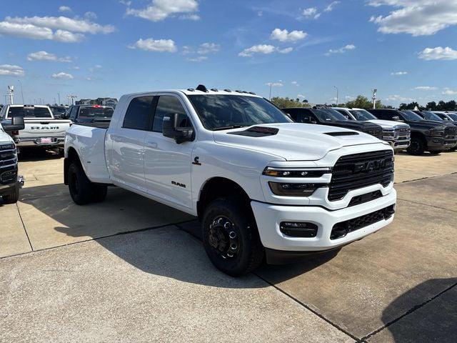 2026 RAM Ram 3500 RAM 3500 LARAMIE MEGA CAB 4X4 64 BOX