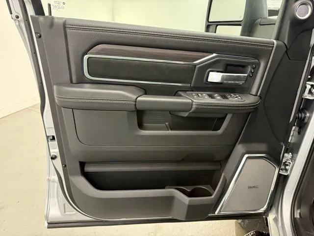 2026 Ram 2500 Laramie Crew Cab 4x4 64 Box