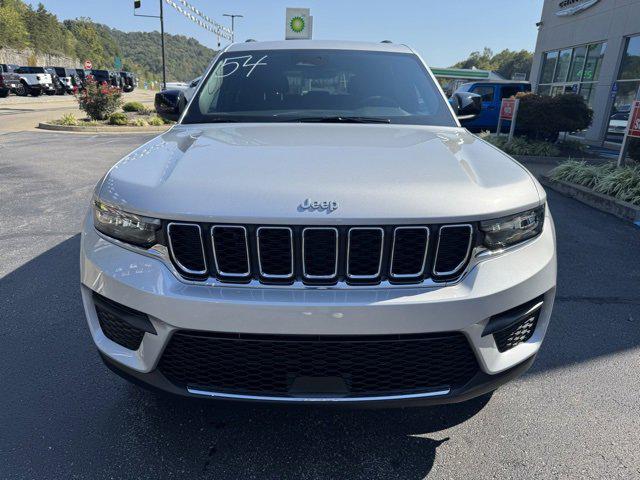 2025 Jeep Grand Cherokee GRAND CHEROKEE LAREDO X 4X4 2025 Jeep Grand Cherokee GRAND CHEROKEE LAREDO X 4X4