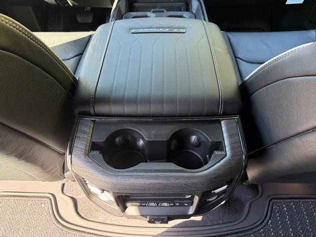 2026 Ram 1500 Limited Crew Cab 4x4 5'7" Box