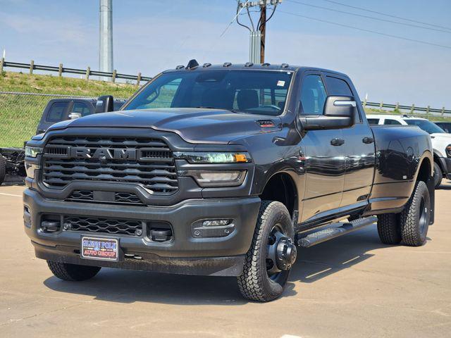 2026 RAM Ram 3500 RAM 3500 TRADESMAN CREW CAB 4X4 8 BOX