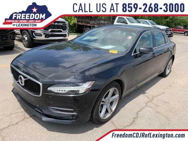 2018 Volvo S90 T5 Momentum