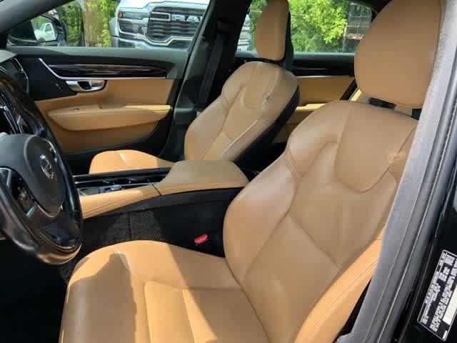 2018 Volvo S90 T5 Momentum