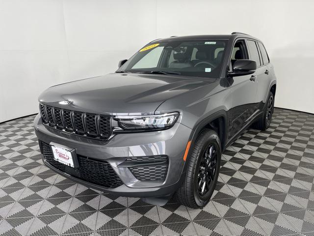 2025 Jeep Grand Cherokee Altitude X 4x4