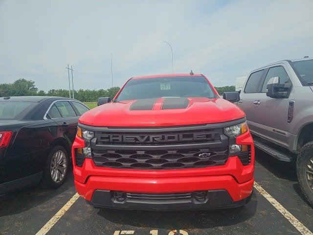 2023 Chevrolet Silverado 1500 4WD Crew Cab Short Bed Custom