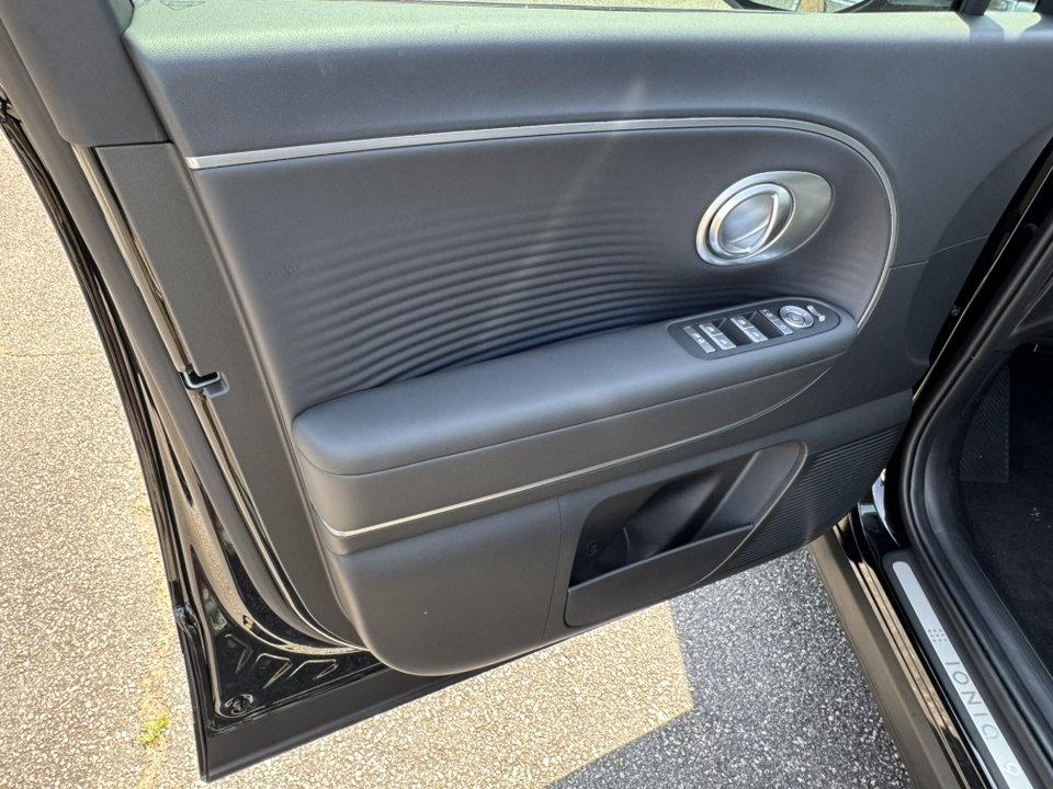 2026 Hyundai IONIQ 9 SEL - Photo 10