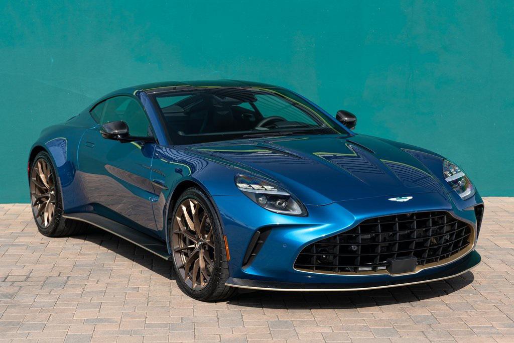 /2025 Aston-Martin Vantage
