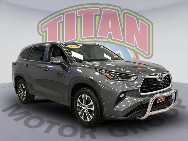 2024 Toyota Highlander XLE [4]