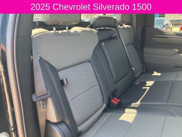 2025 Chevrolet Silverado 1500 4WD Crew Cab Short Bed ZR2
