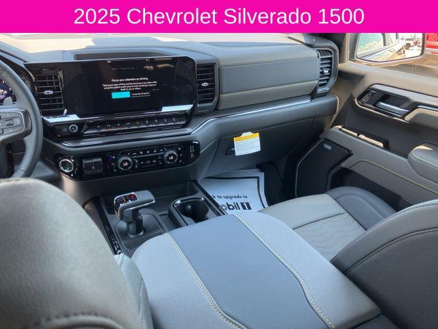 2025 Chevrolet Silverado 1500 4WD Crew Cab Short Bed ZR2