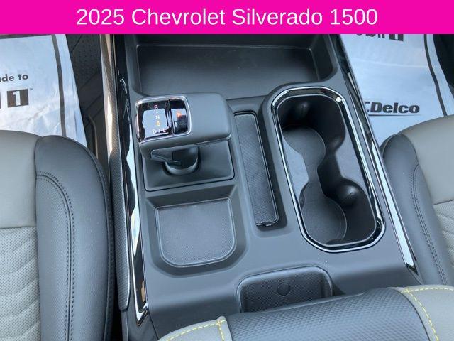 2025 Chevrolet Silverado 1500 4WD Crew Cab Short Bed ZR2