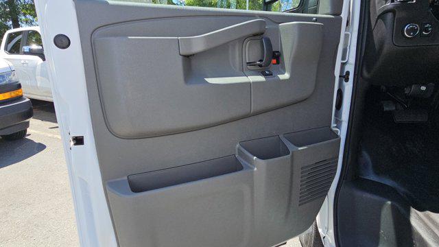 2025 Chevrolet Express Cargo Van RWD 2500 Extended Wheelbase WT