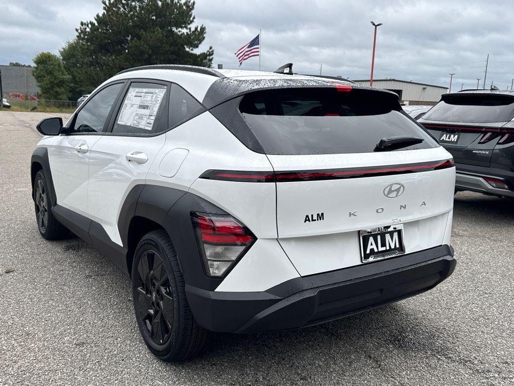 New 2026 White HYUNDAI SEL Sport FWD image 4