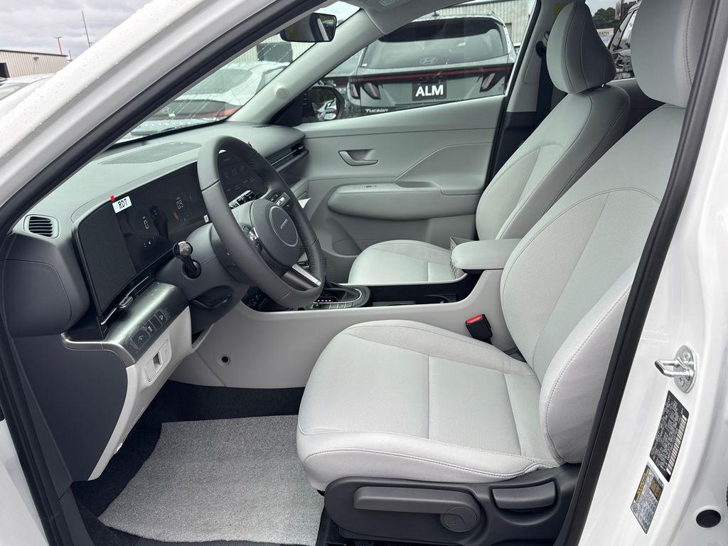New 2026 White HYUNDAI SEL Sport FWD image 10