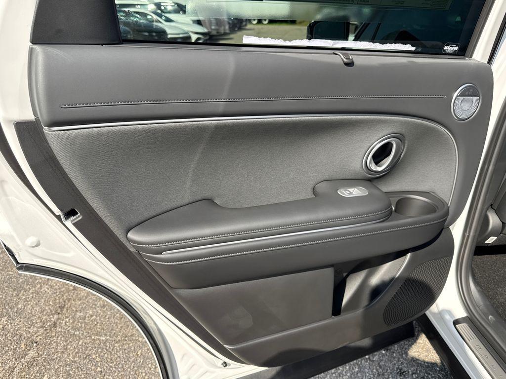 New 2026 White HYUNDAI Calligraphy FWD image 13