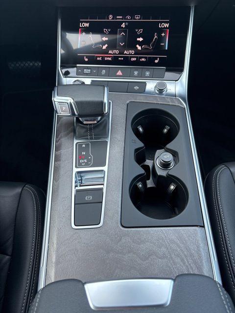 2024 Audi A6 Premium Plus 45 TFSI quattro S tronic