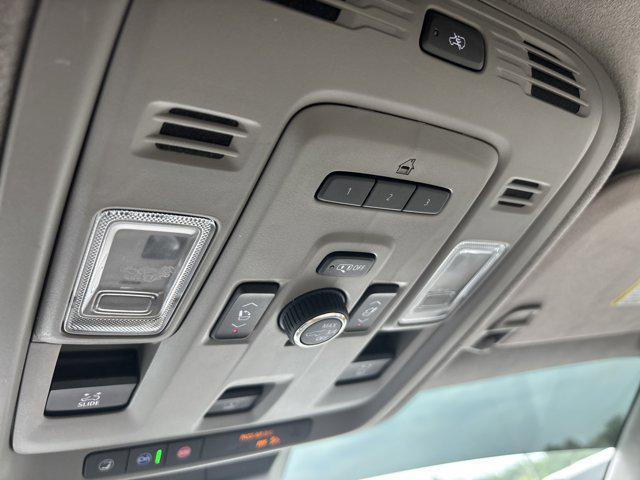 2021 Cadillac Escalade 4WD Sport Platinum