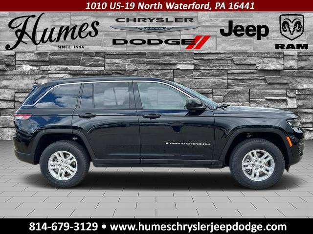 2025 Jeep Grand Cherokee GRAND CHEROKEE LAREDO 4X4