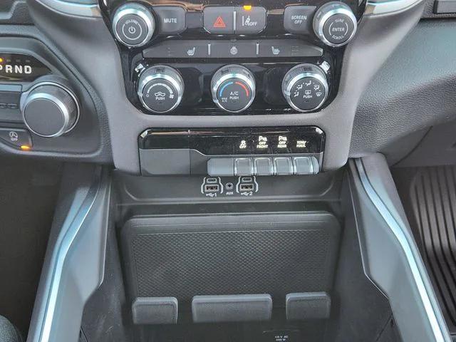 2026 Ram 1500 Big Horn Crew Cab 4x2 5'7" Box
