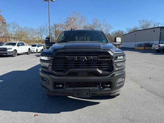 2026 RAM Ram 3500 RAM 3500 TRADESMAN CREW CAB 4X4 8 BOX
