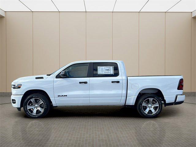 2026 RAM Ram 1500 RAM 1500 EXPRESS CREW CAB 4X2 57 BOX